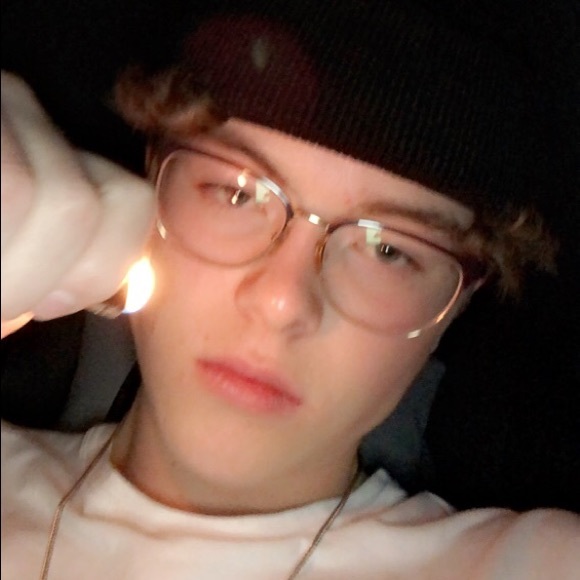 Meet your Posher, Cayden - Picture 1 of 3